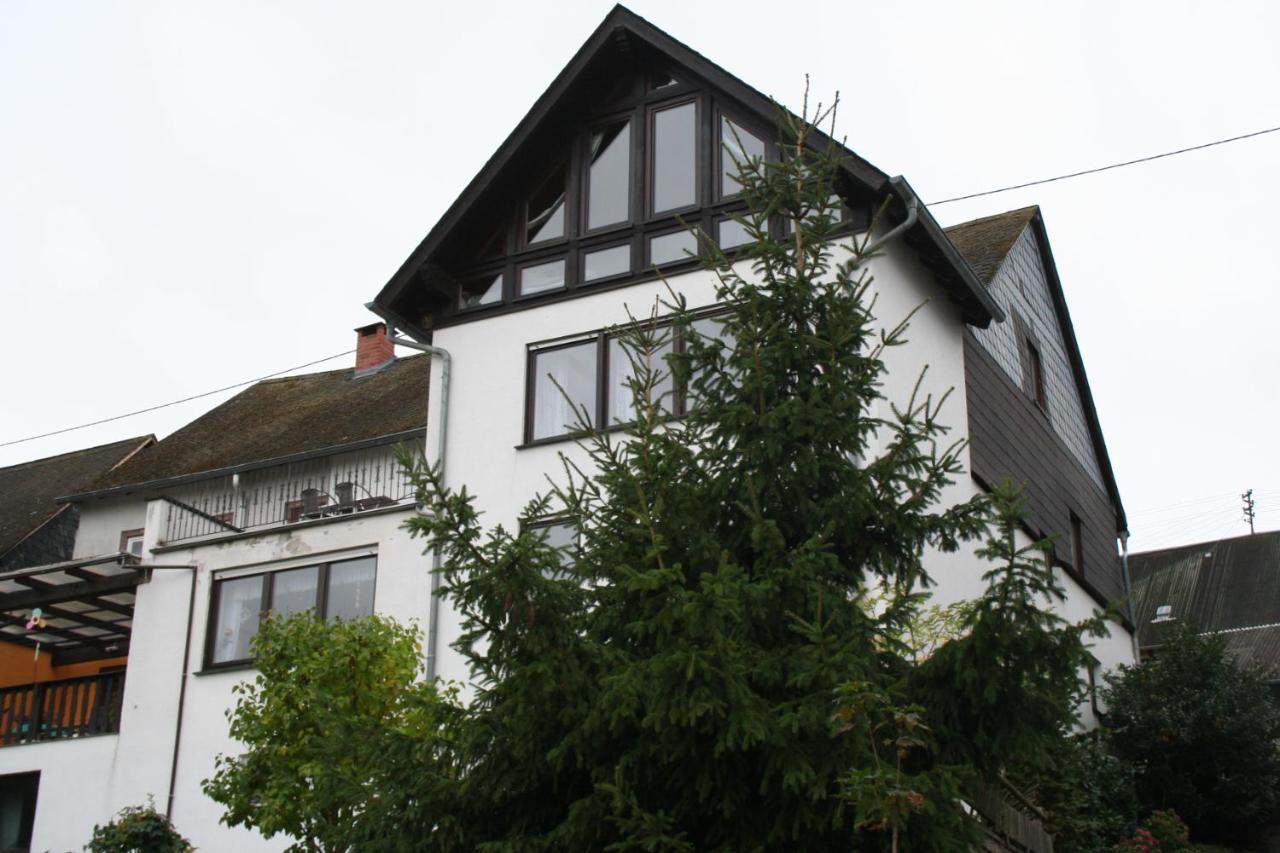 Romantische Ferienwohnung Rheingold 50 Qm Fuer 2 Bis 4 P Bacharach Exterior foto